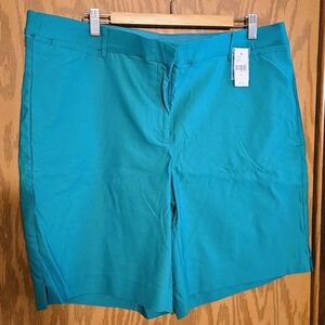Lane Bryant Bermuda Shorts NWT aqua size 22 free shipping
